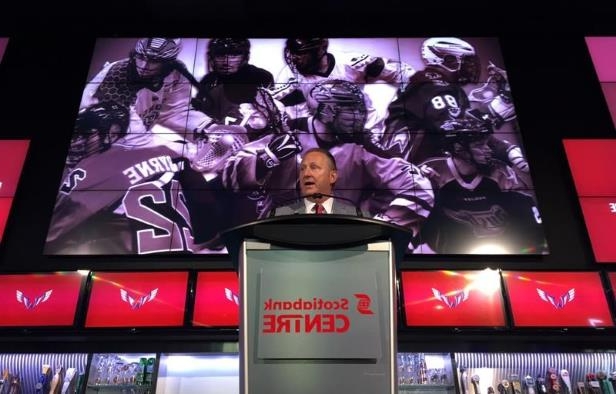 nick sakiewicz commissioner of the NLL announcing expansion